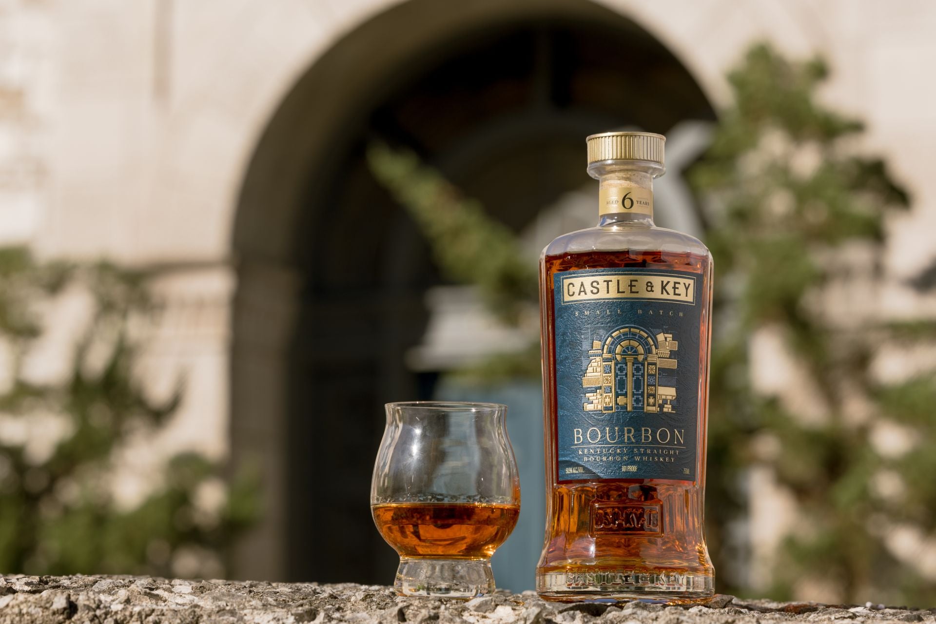 ウイスキー kingdom DUKE EDITION AGED21 YEARS Small Batch Kentucky Bourbon – Castle & Key